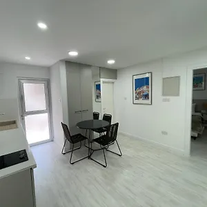 ** Hotel apartamentowy Levante Cypr